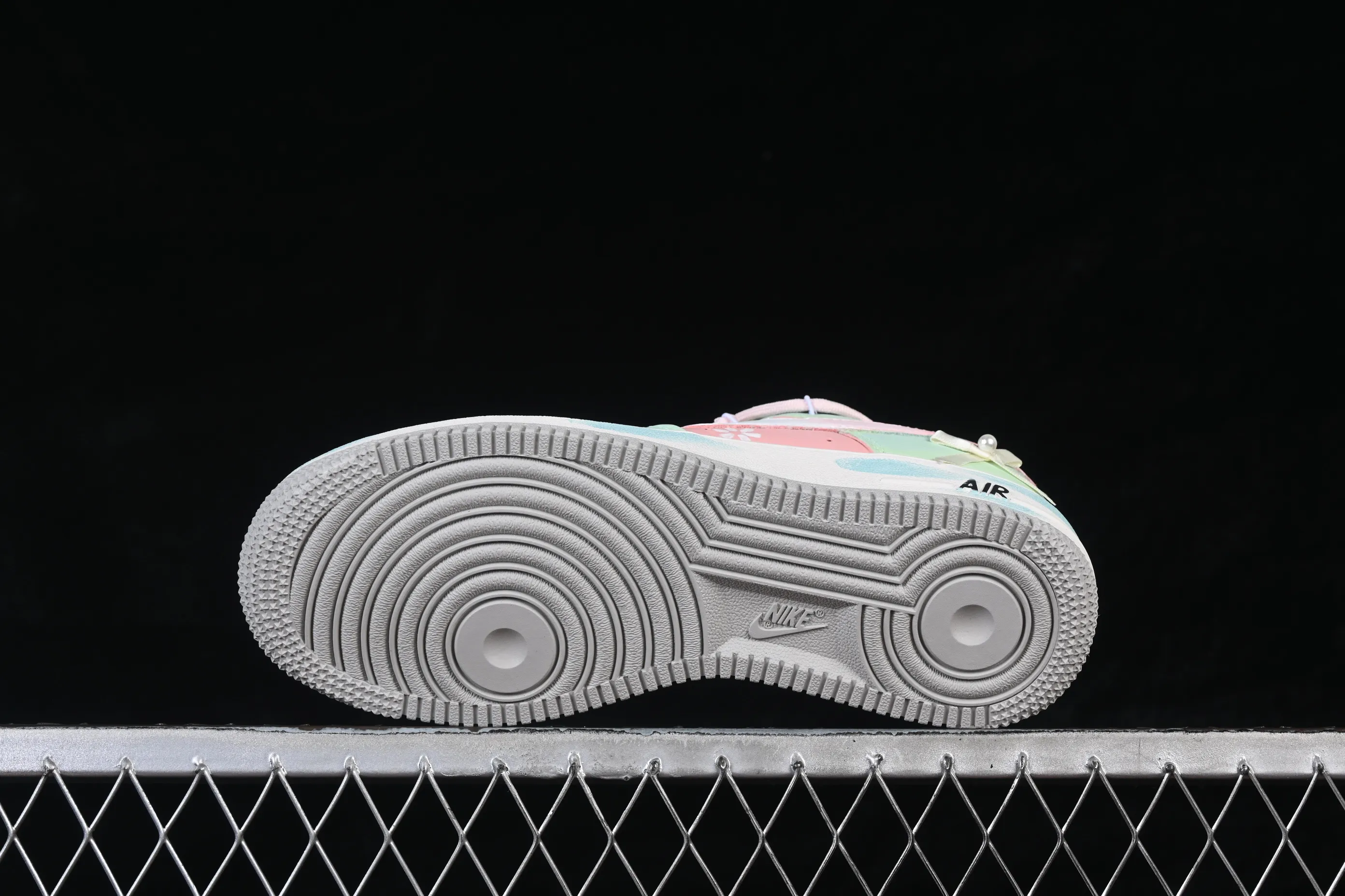 All categories Nk Air Force 1 Air Force series Nk Air Force 1 Low Air Force low top Nike Air Force 1'07 Low "Pink Cherry & Mint" Hand-painted graffiti Pink Cherry Mint Air Force One customized sneakers FB1839-818